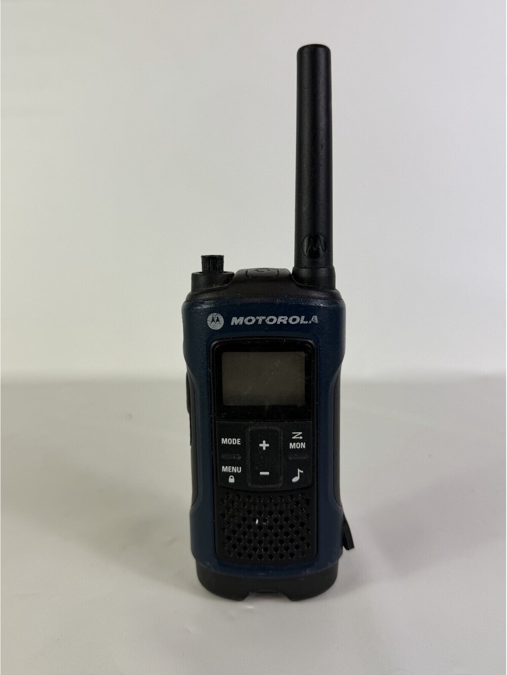Motorola Talkabout 2 Way  T460 Walkie Talkie Radio Only, No Battery Cover
